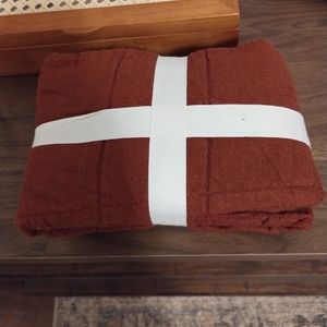 Brand New Casaluna Pillow Sham